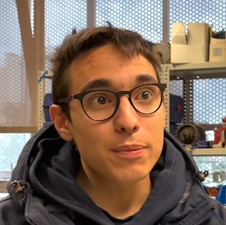 Ung person fra Spanien